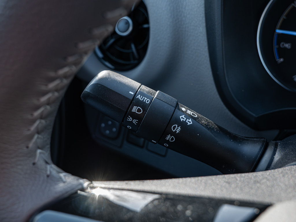 Fahrzeugansicht TOYOTA Yaris 1.5 Hybrid Style Selection - Bild 27