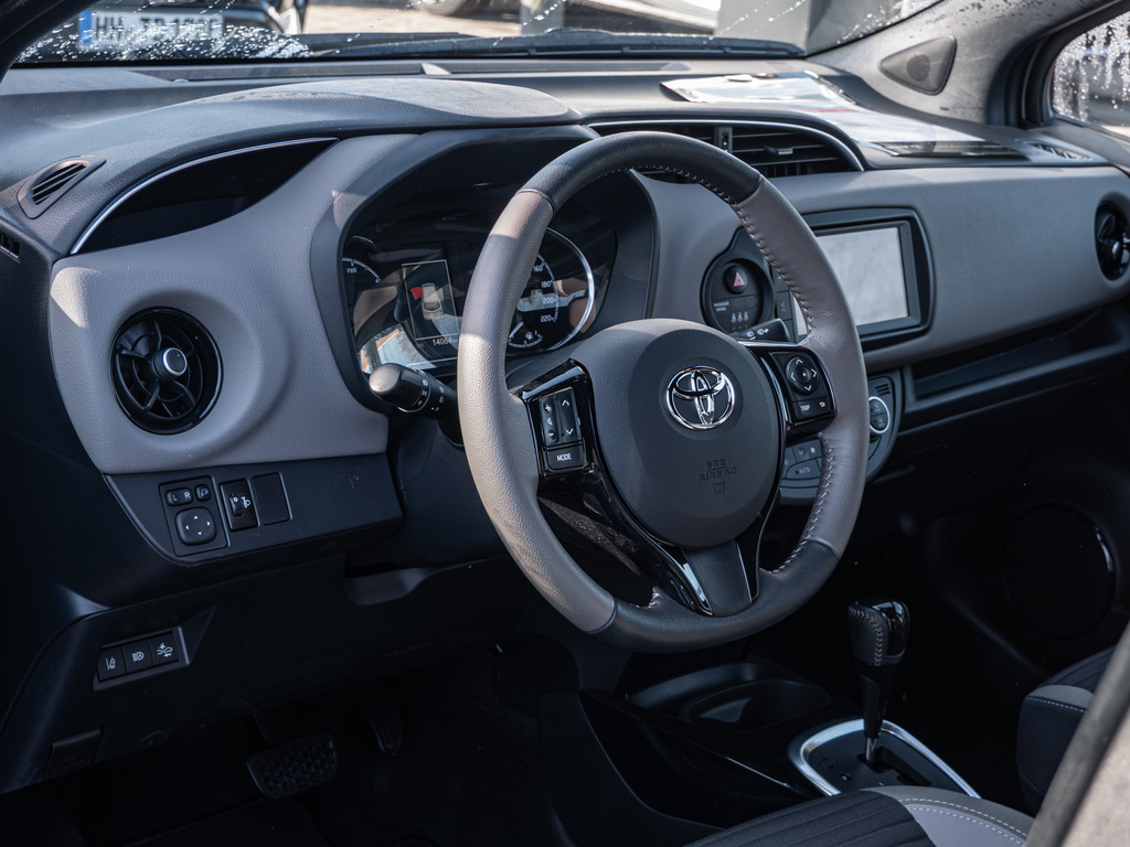 Fahrzeugansicht TOYOTA Yaris 1.5 Hybrid Style Selection - Bild 35