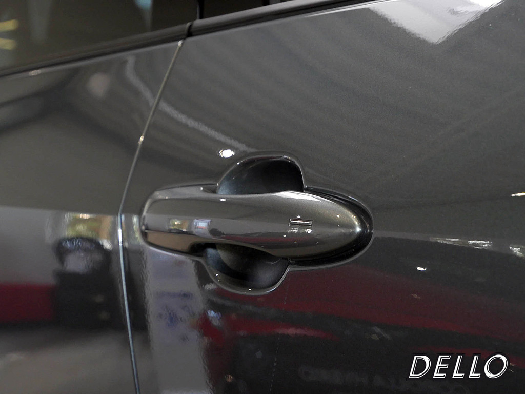 Fahrzeugansicht TOYOTA C-HR+ Lounge - Bild 3