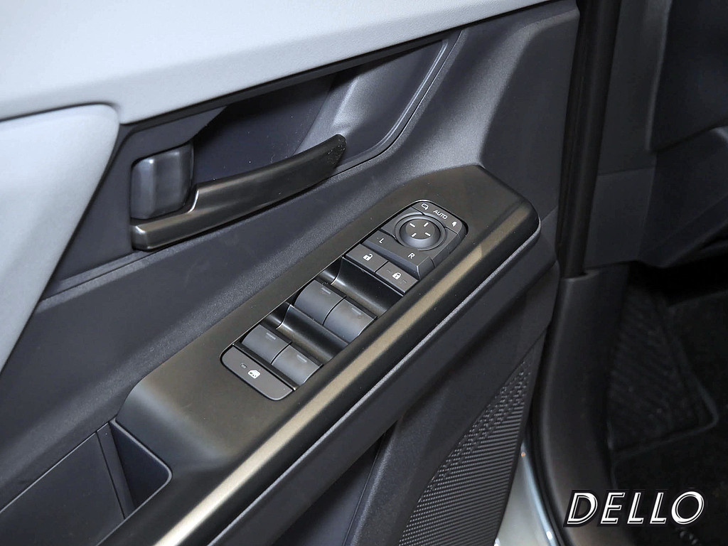 Fahrzeugansicht TOYOTA C-HR+ Lounge - Bild 10