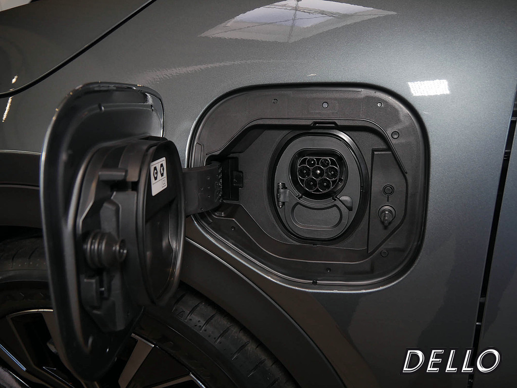 Fahrzeugansicht TOYOTA C-HR+ Lounge - Bild 37