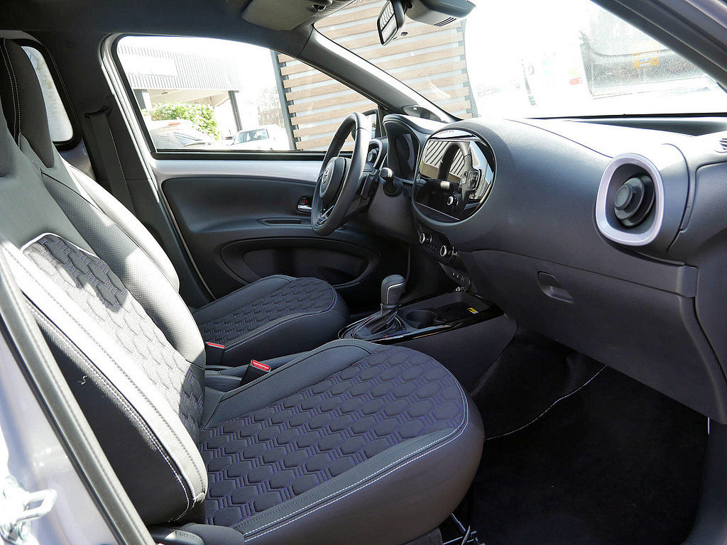 Fahrzeugansicht TOYOTA Aygo X 1.0 JBL Edition - Bild 31