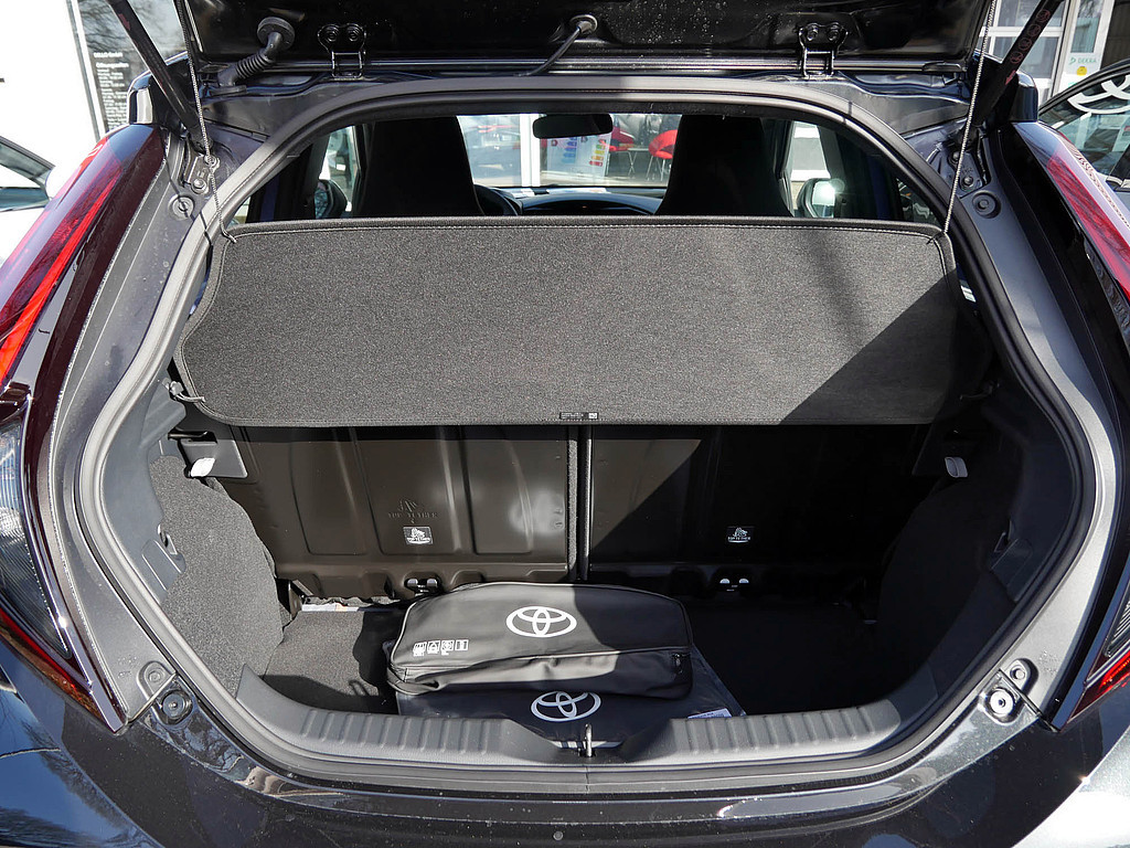 Fahrzeugansicht TOYOTA Aygo X 1.0 Teamplayer - Bild 8