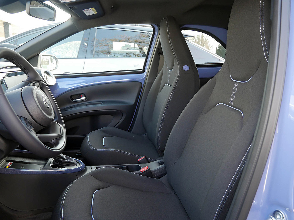 Fahrzeugansicht TOYOTA Aygo X 1.0 Teamplayer - Bild 11