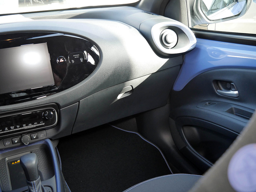 Fahrzeugansicht TOYOTA Aygo X 1.0 Teamplayer - Bild 5