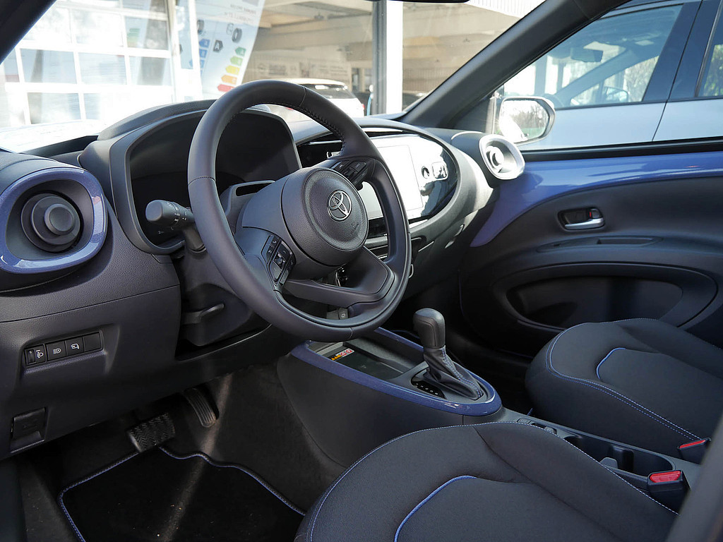 Fahrzeugansicht TOYOTA Aygo X 1.0 Teamplayer - Bild 10
