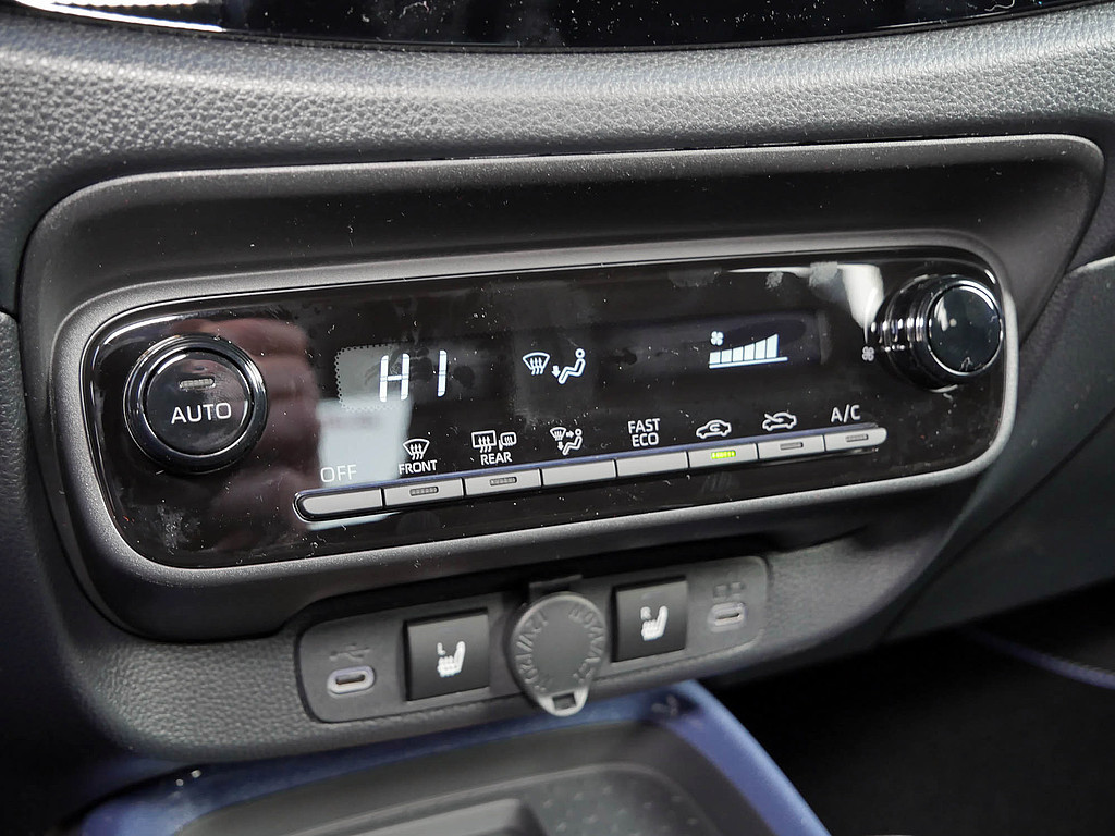 Fahrzeugansicht TOYOTA Aygo X 1.0 Teamplayer - Bild 15