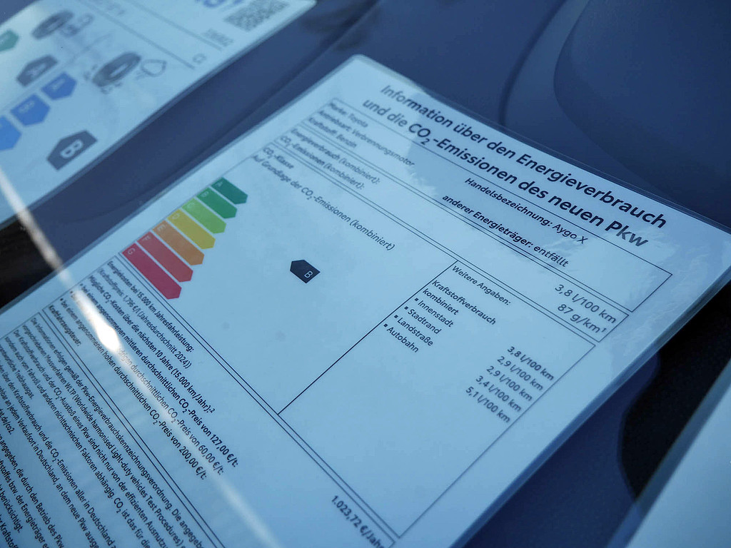 Fahrzeugansicht TOYOTA Aygo X 1.0 Teamplayer - Bild 36