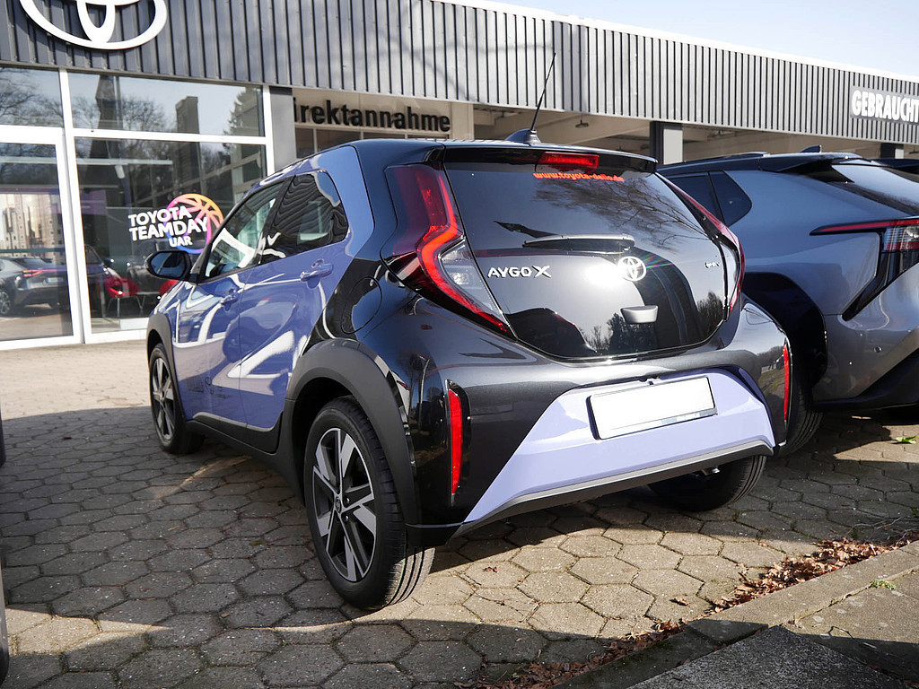 Fahrzeugansicht TOYOTA Aygo X 1.0 Teamplayer - Bild 37