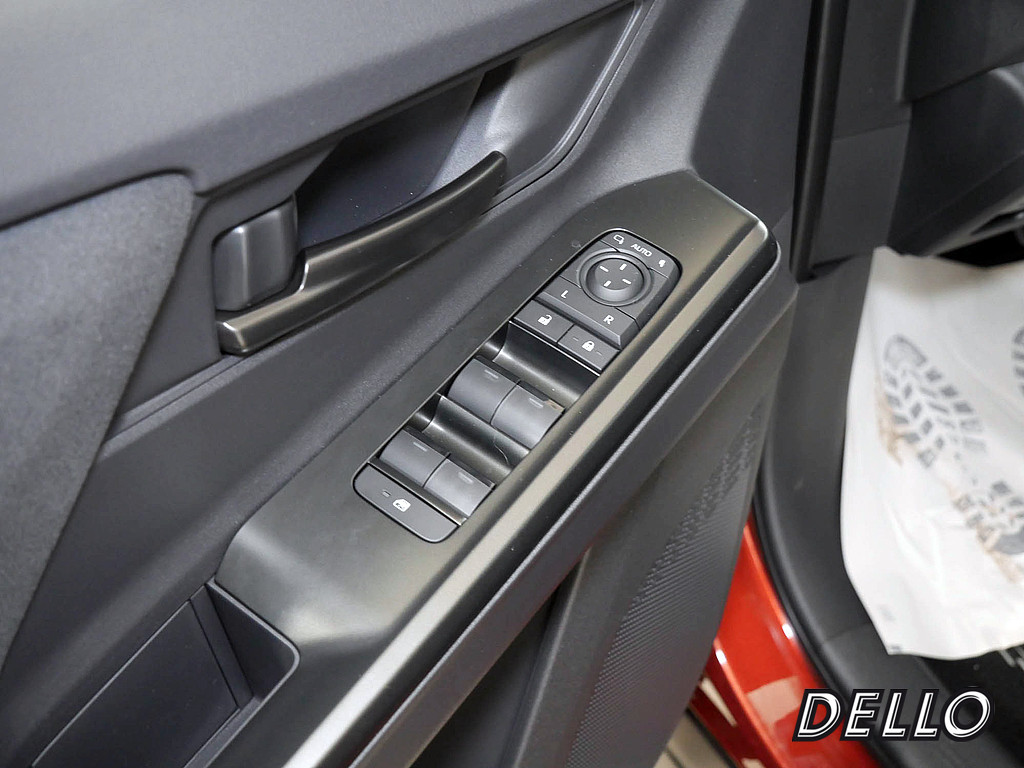 Fahrzeugansicht TOYOTA C-HR+ Lounge - Bild 11