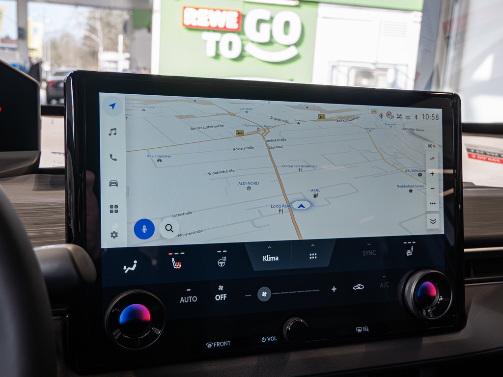 Fahrzeugansicht TOYOTA C-HR + Teamplayer - Bild 13