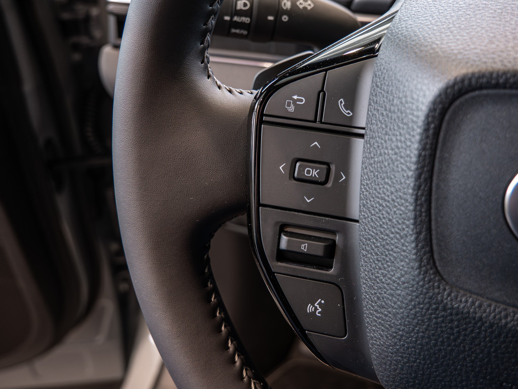 Fahrzeugansicht TOYOTA C-HR + Teamplayer - Bild 28