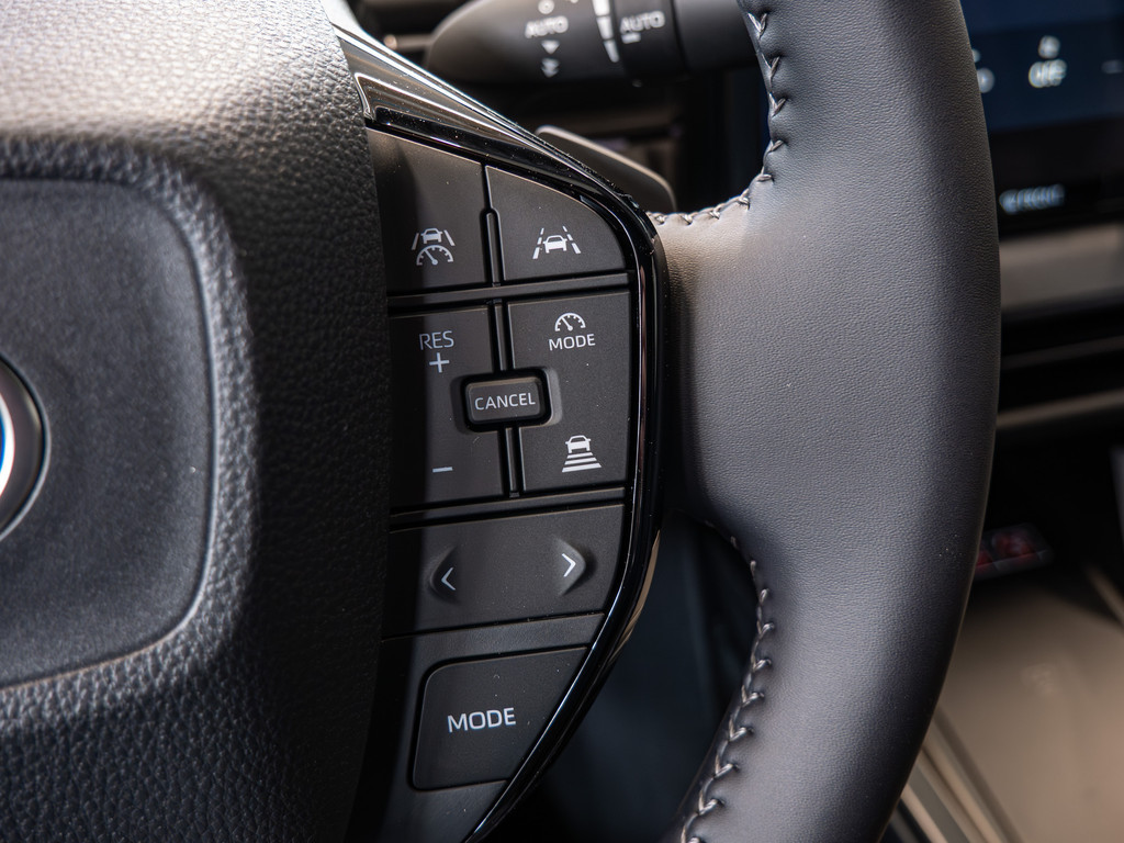 Fahrzeugansicht TOYOTA C-HR + Teamplayer - Bild 27