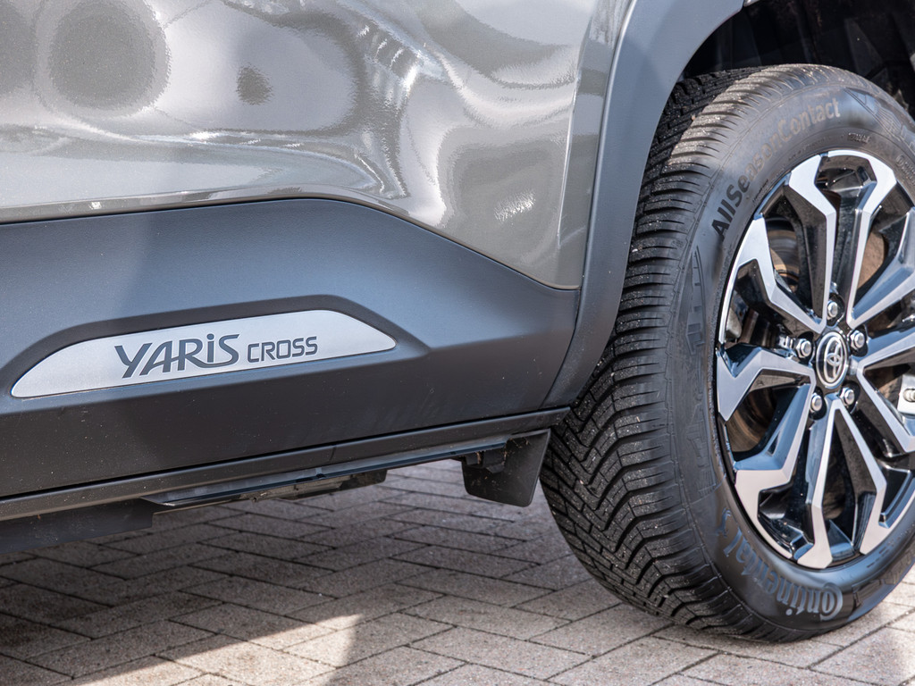 Fahrzeugansicht TOYOTA Yaris Cross Hybrid Team D - Bild 4