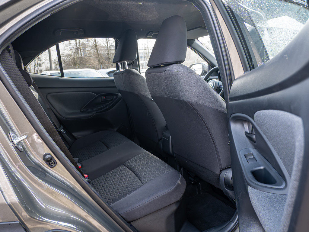 Fahrzeugansicht TOYOTA Yaris Cross Hybrid Team D - Bild 7