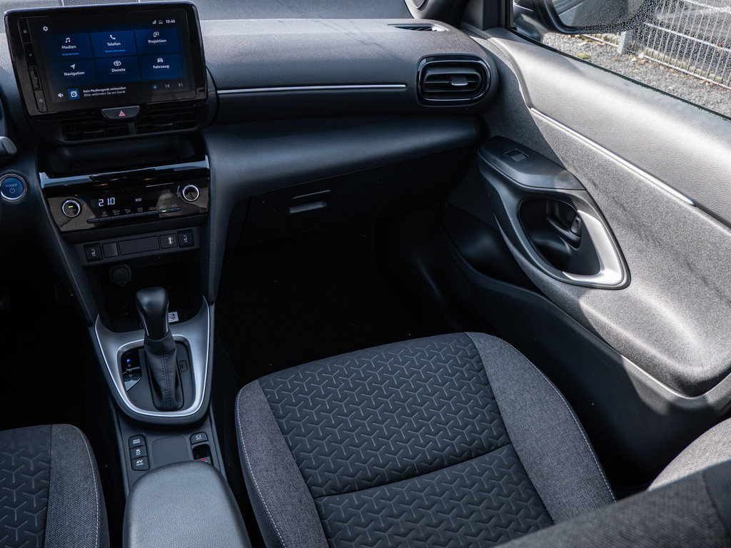 Fahrzeugansicht TOYOTA Yaris Cross Hybrid Team D - Bild 11