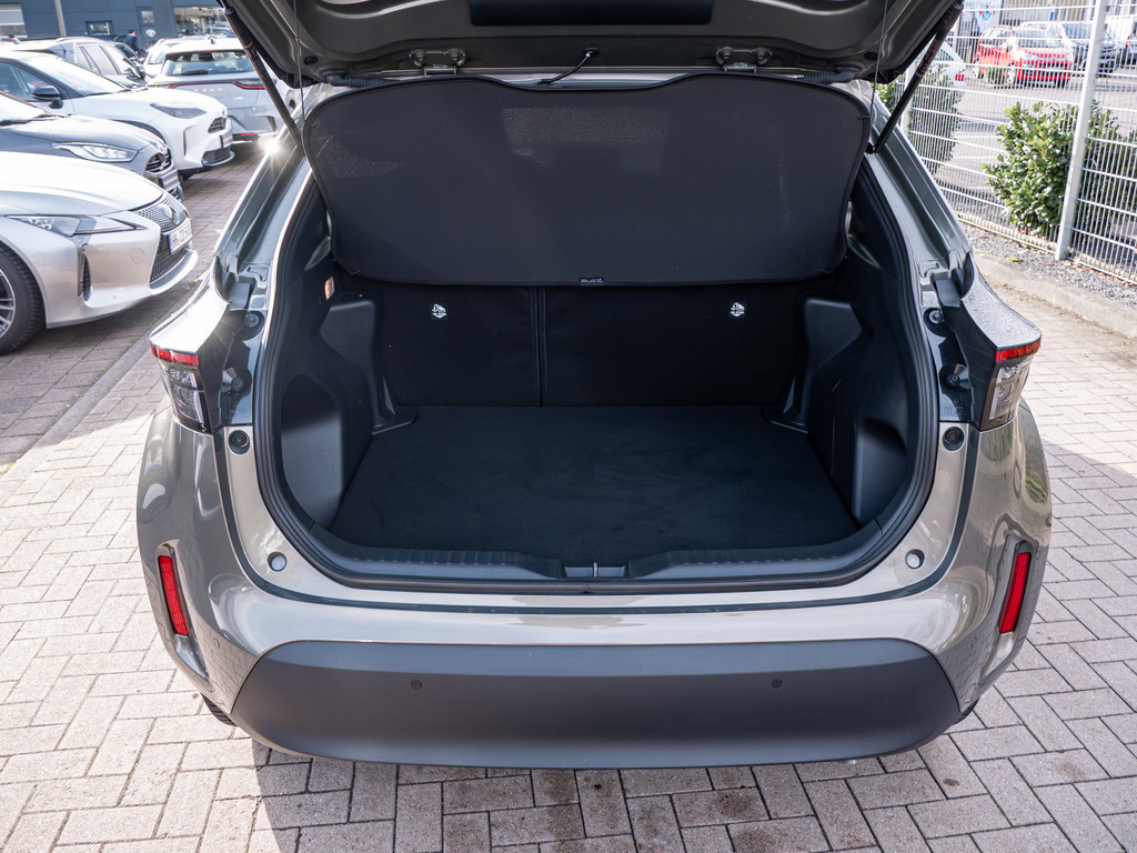 Fahrzeugansicht TOYOTA Yaris Cross Hybrid Team D - Bild 13