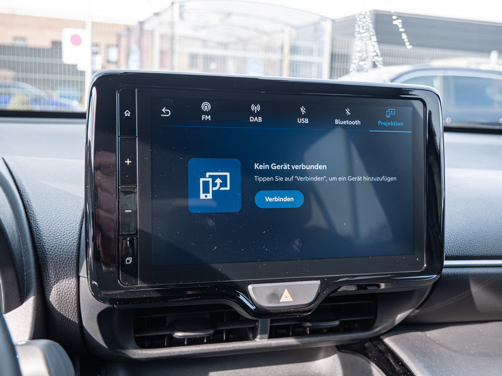 Fahrzeugansicht TOYOTA Yaris Cross Hybrid Team D - Bild 17