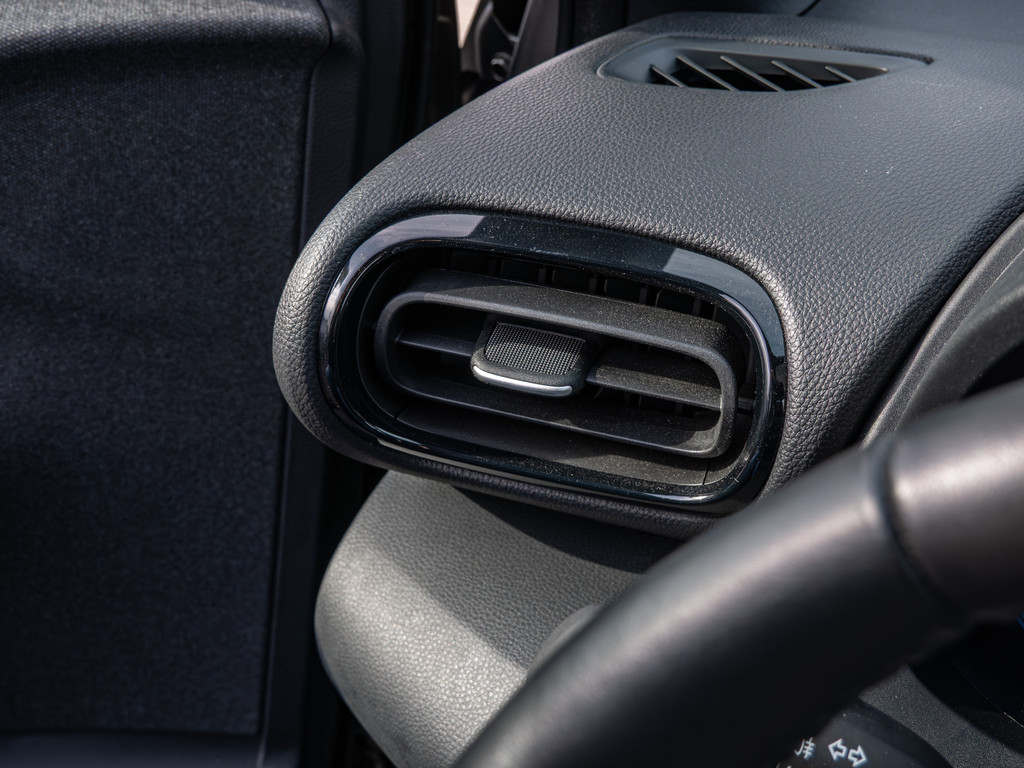 Fahrzeugansicht TOYOTA Yaris Cross Hybrid Team D - Bild 33