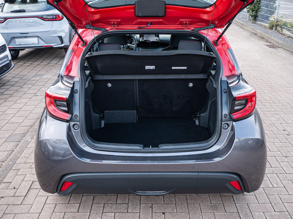 Fahrzeugansicht TOYOTA Yaris Hybrid 1.5 VVT-i Tokyo Spirit - Bild 10