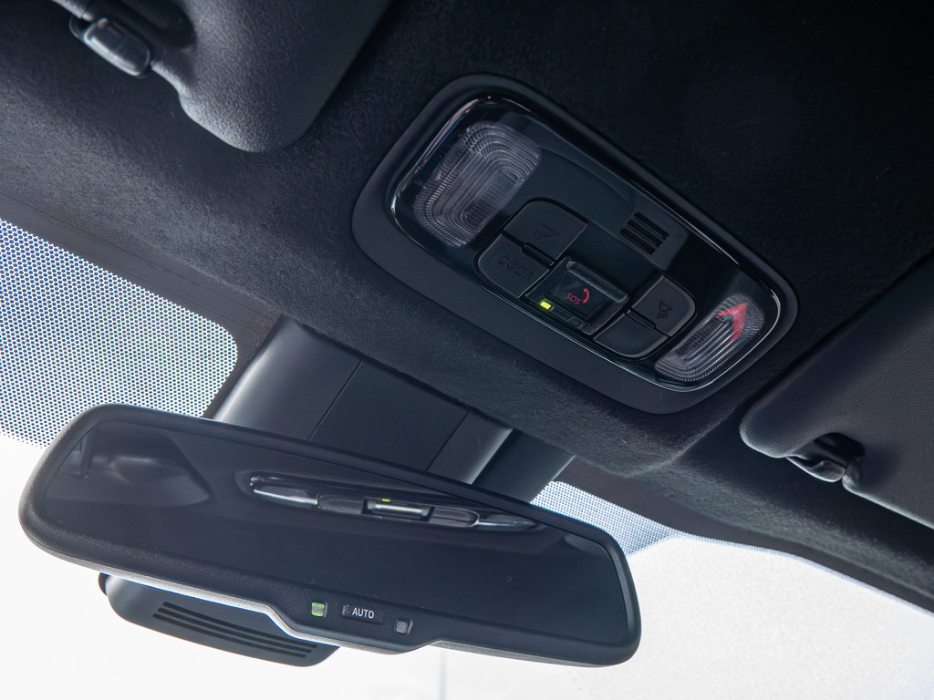 Fahrzeugansicht TOYOTA Yaris Hybrid 1.5 VVT-i Tokyo Spirit - Bild 22