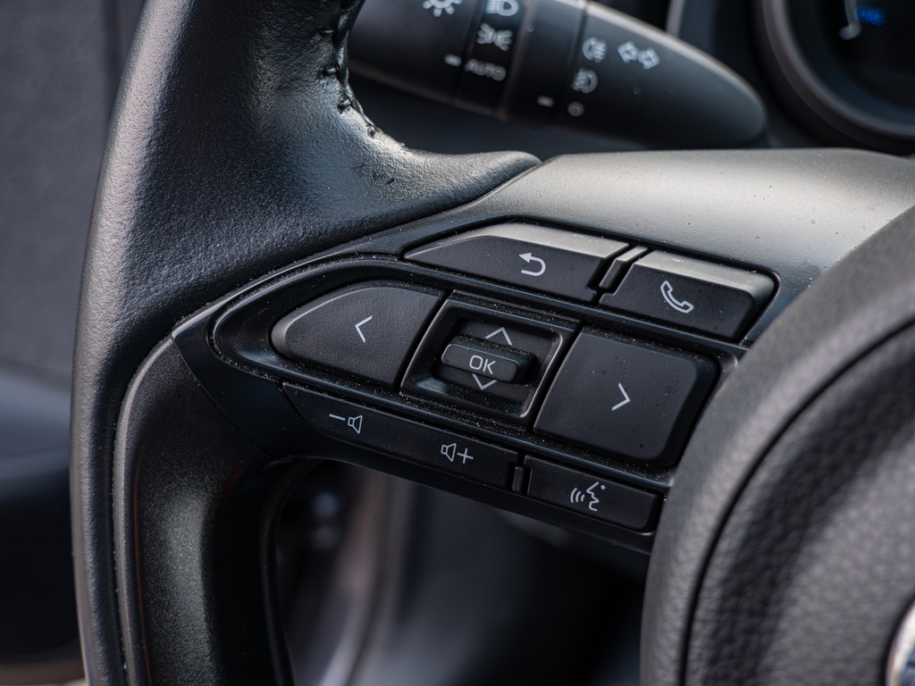 Fahrzeugansicht TOYOTA Yaris Hybrid 1.5 VVT-i Tokyo Spirit - Bild 28