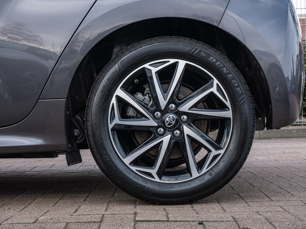 Fahrzeugansicht TOYOTA Yaris Hybrid 1.5 VVT-i Tokyo Spirit - Bild 43