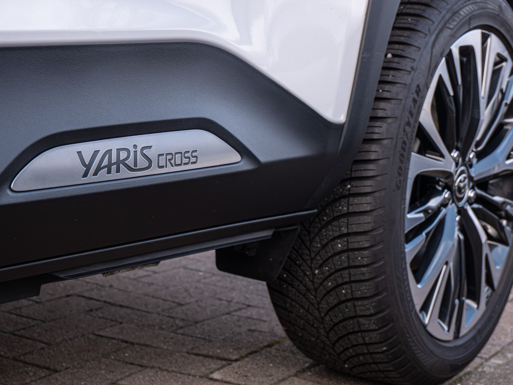 Fahrzeugansicht TOYOTA Yaris Cross 1.5 Hybrid FWD Elegant - Bild 11