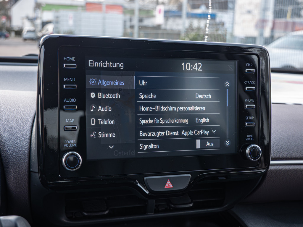 Fahrzeugansicht TOYOTA Yaris Cross 1.5 Hybrid FWD Elegant - Bild 17