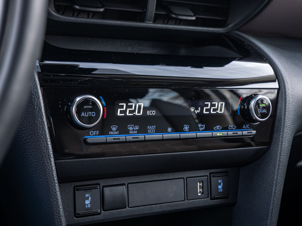 Fahrzeugansicht TOYOTA Yaris Cross 1.5 Hybrid FWD Elegant - Bild 18