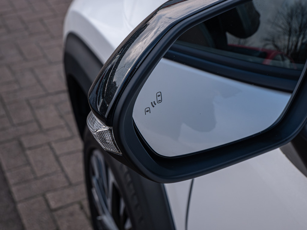 Fahrzeugansicht TOYOTA Yaris Cross 1.5 Hybrid FWD Elegant - Bild 9