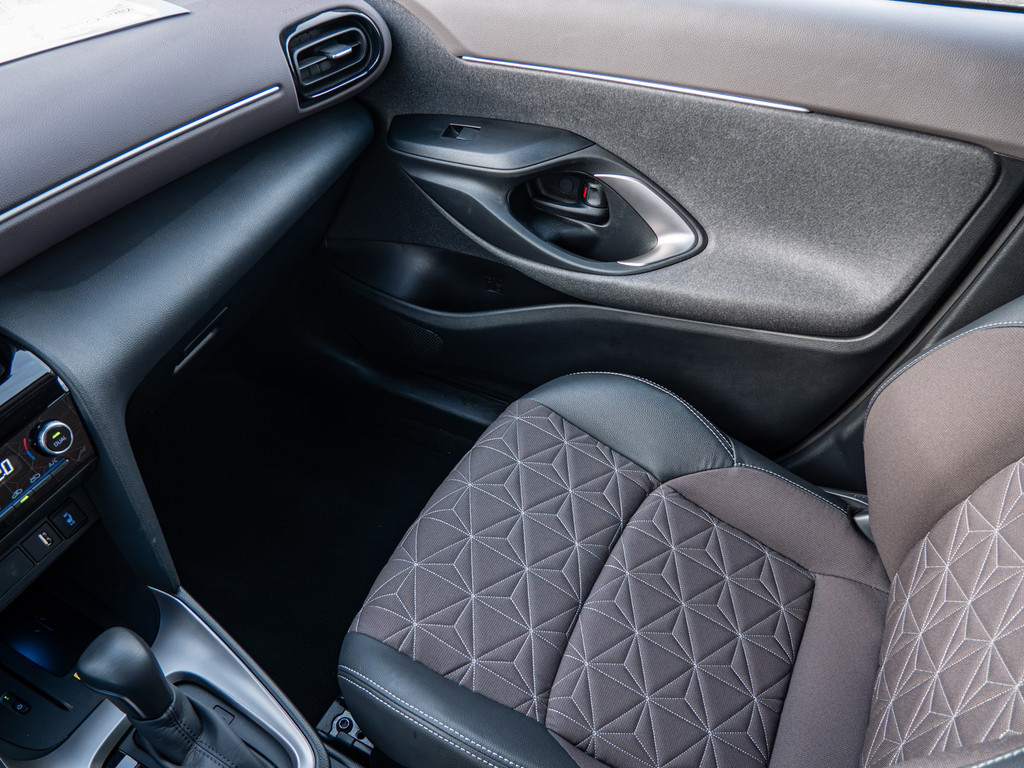 Fahrzeugansicht TOYOTA Yaris Cross 1.5 Hybrid FWD Elegant - Bild 24