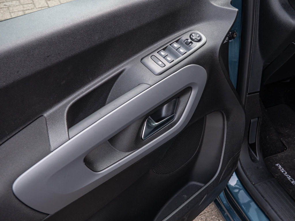 Fahrzeugansicht TOYOTA Proace City Verso L1 Electric Teamplayer - Bild 32