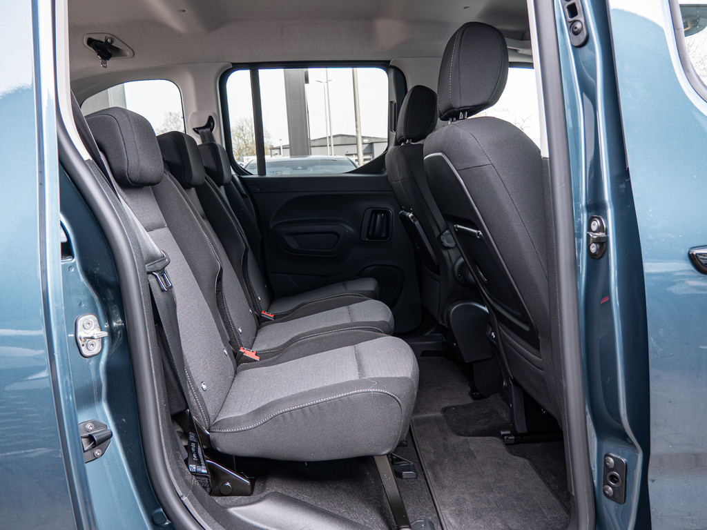 Fahrzeugansicht TOYOTA Proace City Verso L1 Electric Teamplayer - Bild 3