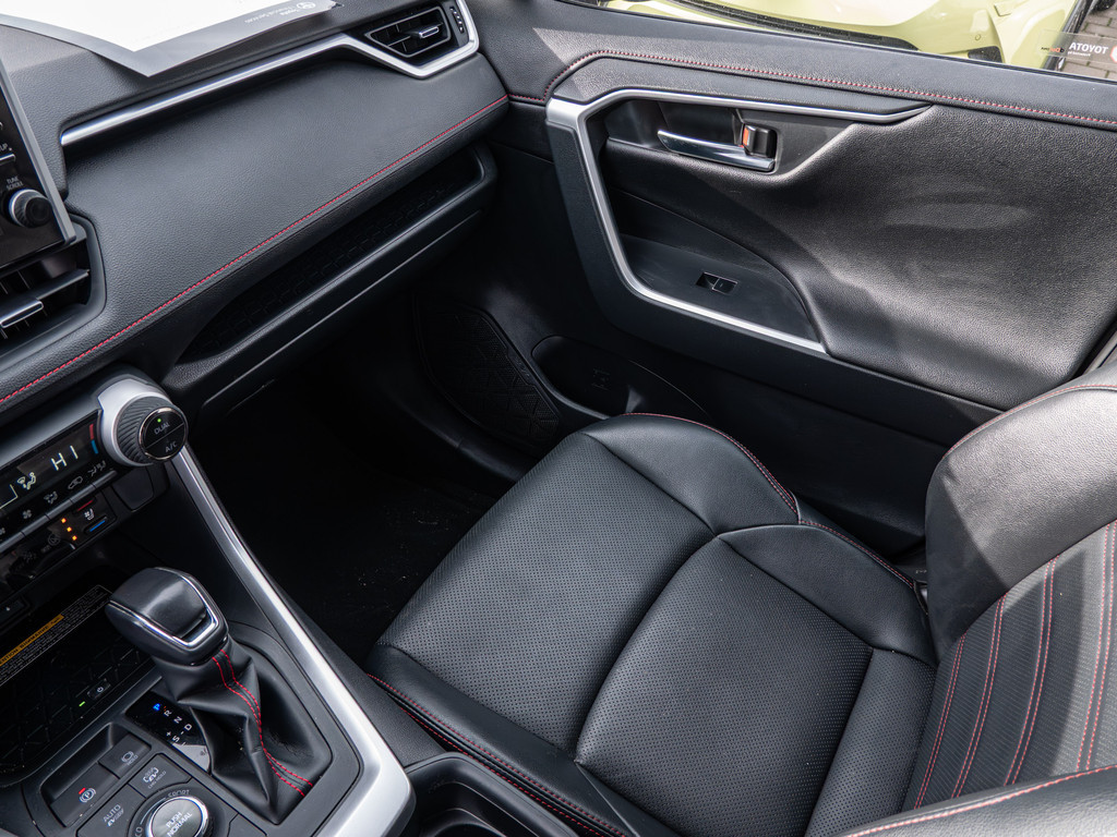 Fahrzeugansicht TOYOTA RAV4 2.5 Plug-in Hybrid 4x4 - Bild 26