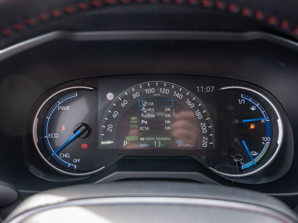 Fahrzeugansicht TOYOTA RAV4 2.5 Plug-in Hybrid 4x4 - Bild 29