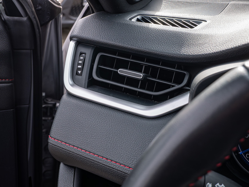 Fahrzeugansicht TOYOTA RAV4 2.5 Plug-in Hybrid 4x4 - Bild 38