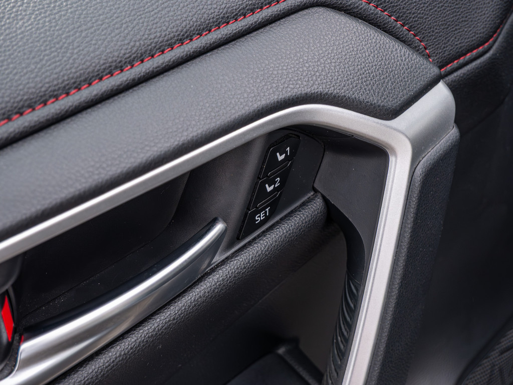 Fahrzeugansicht TOYOTA RAV4 2.5 Plug-in Hybrid 4x4 - Bild 44