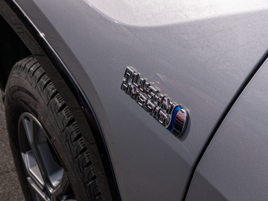 Fahrzeugansicht TOYOTA RAV4 2.5 Plug-in Hybrid 4x4 - Bild 50