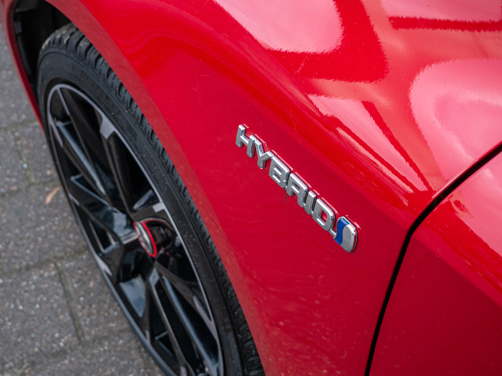 Fahrzeugansicht TOYOTA Corolla Hybrid GR Sport - Bild 4