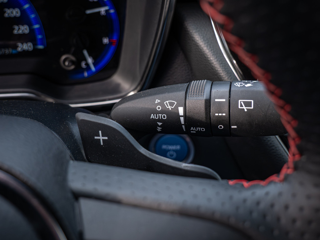 Fahrzeugansicht TOYOTA Corolla Hybrid GR Sport - Bild 30