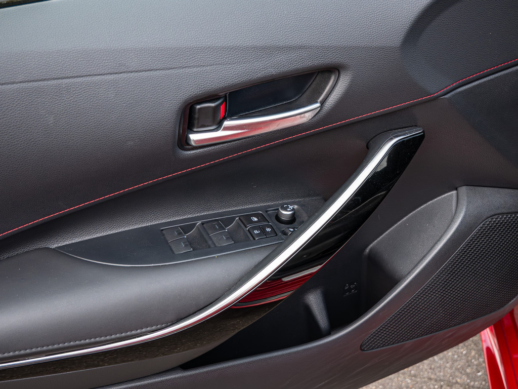 Fahrzeugansicht TOYOTA Corolla Hybrid GR Sport - Bild 39