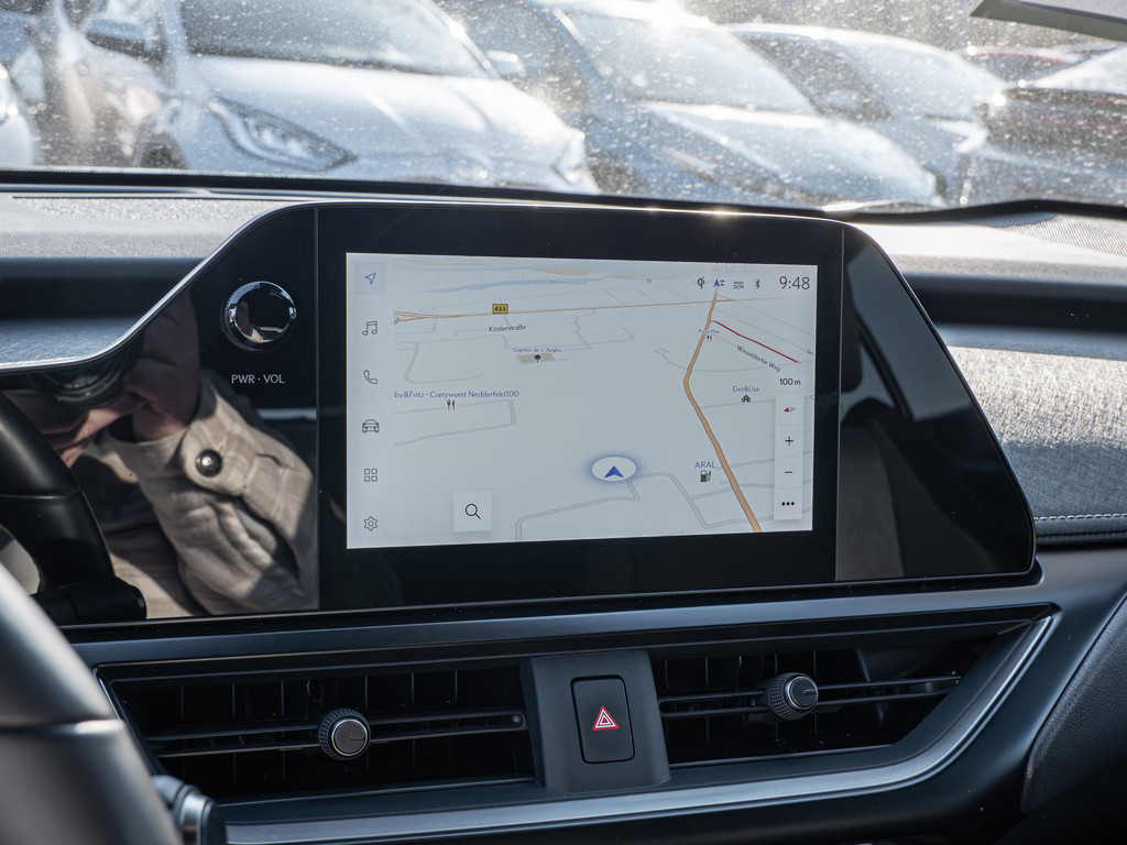 Fahrzeugansicht LEXUS UX 250h Style+ Ed. - Bild 6