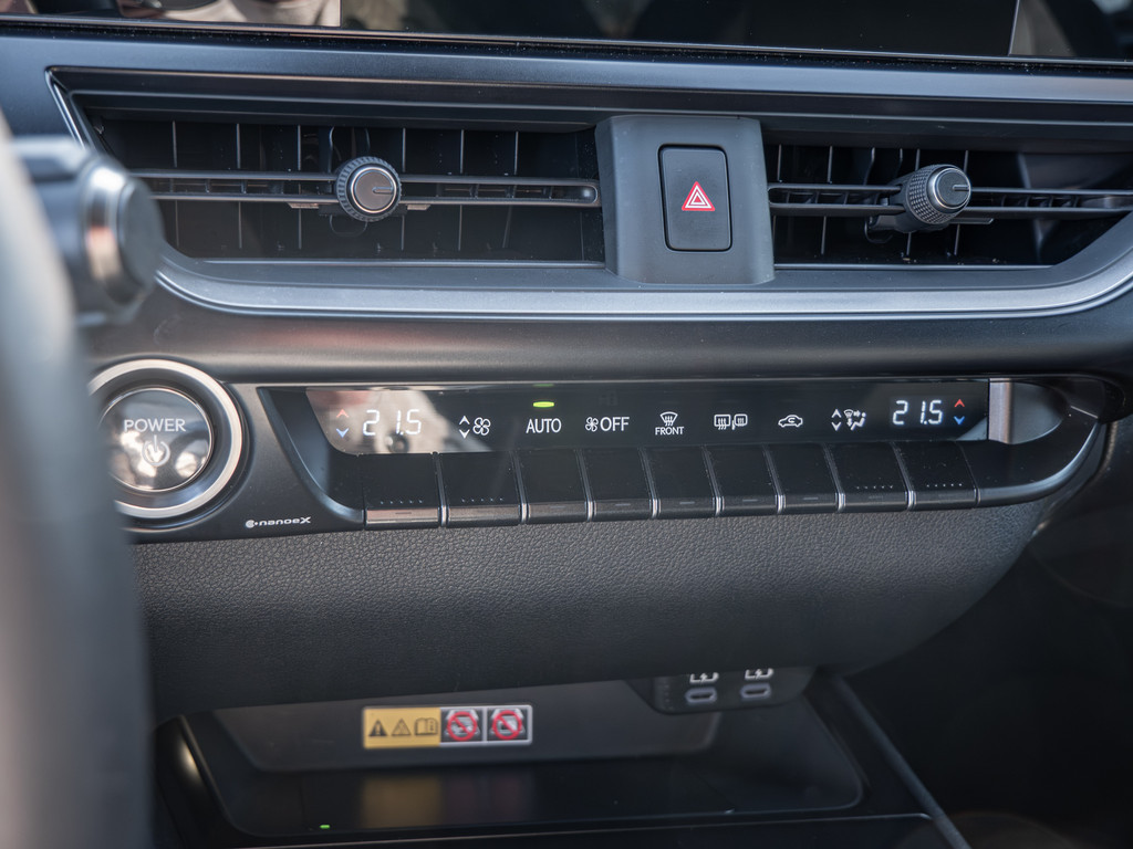 Fahrzeugansicht LEXUS UX 250h Style+ Ed. - Bild 11