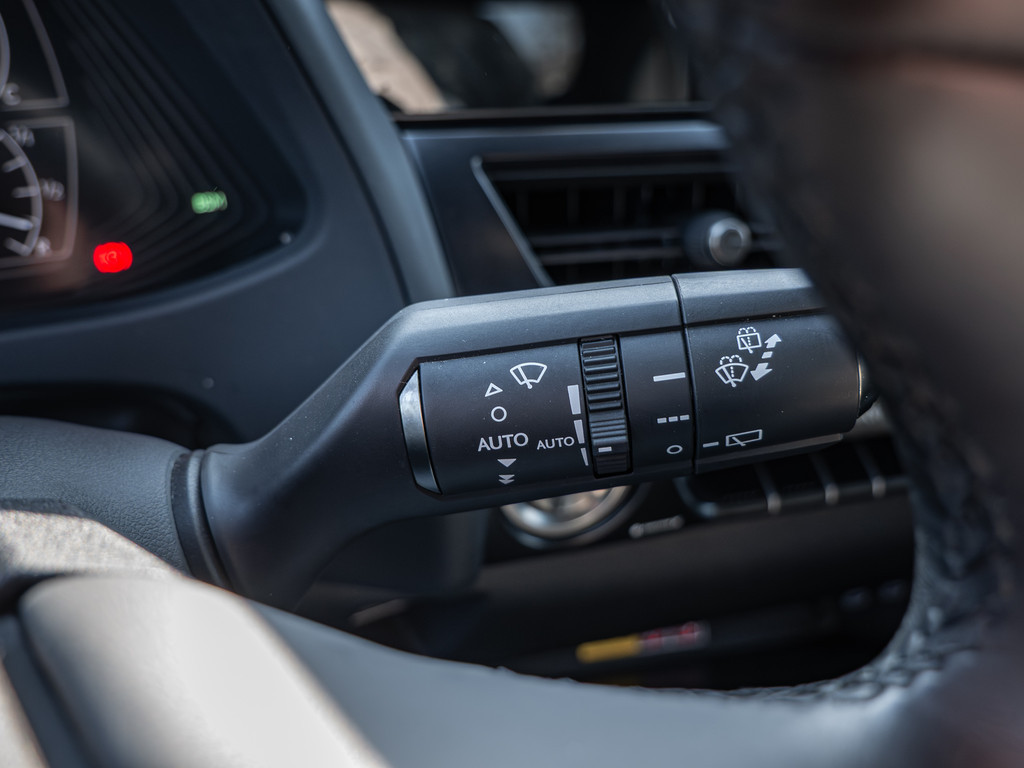 Fahrzeugansicht LEXUS UX 250h Style+ Ed. - Bild 18