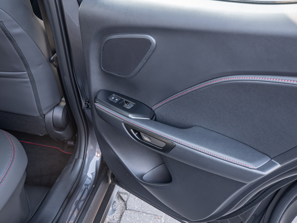 Fahrzeugansicht LEXUS LBX Elegant Black Edition - Bild 10