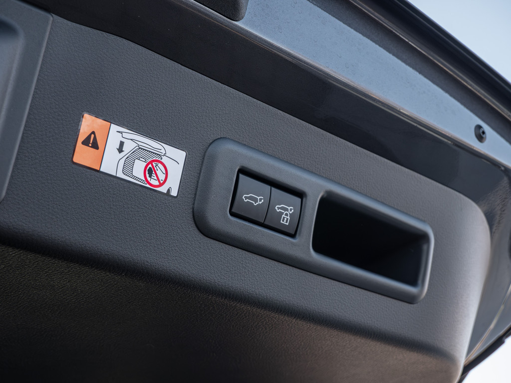 Fahrzeugansicht LEXUS LBX Elegant Black Edition - Bild 13