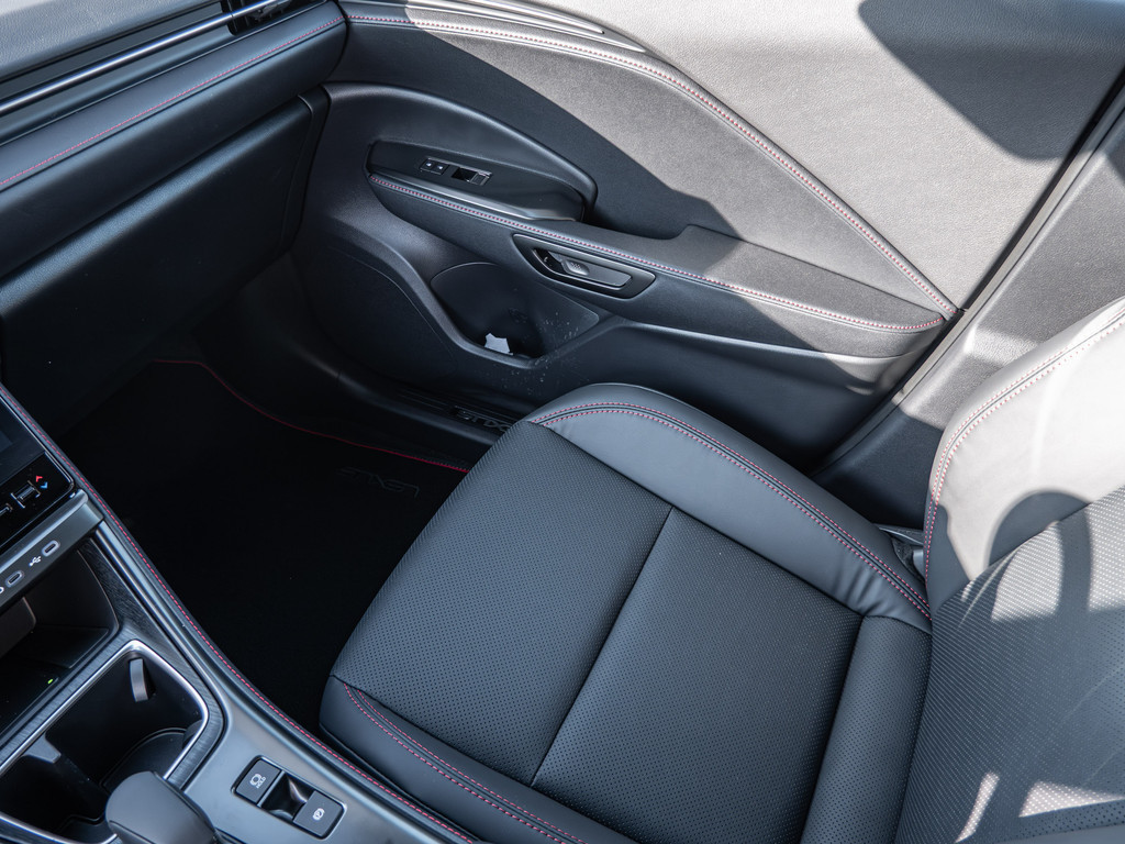 Fahrzeugansicht LEXUS LBX Elegant Black Edition - Bild 22