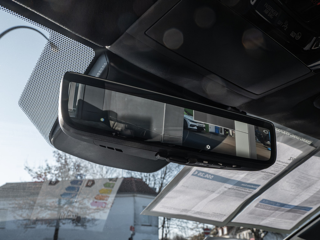 Fahrzeugansicht LEXUS RZ 500e DIRECT4 Executive - Bild 24