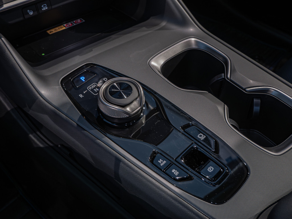 Fahrzeugansicht LEXUS RZ 550e F-Sport - Bild 24